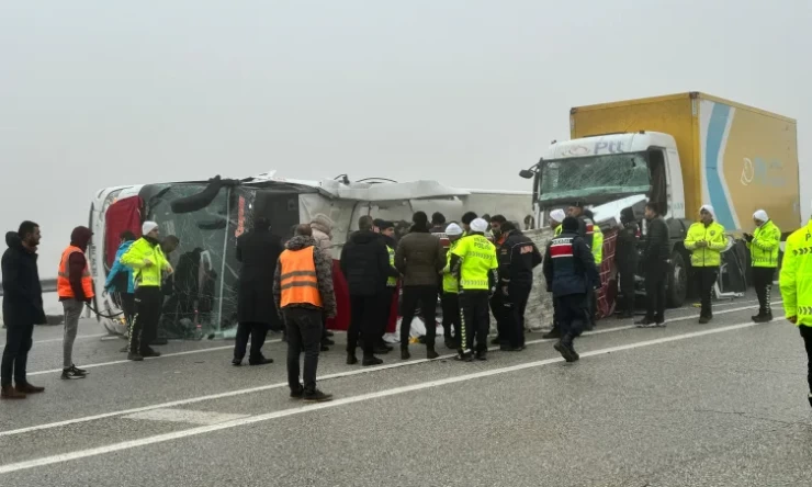 Malatya'da feci kaza: 4 ölü, 36 yaralı