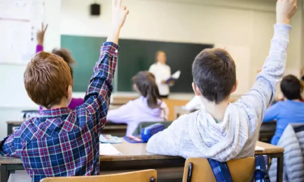 Milli Eğitim Bakanlığı’ndan Şehitler İçin Saygı Duruşu Kararı