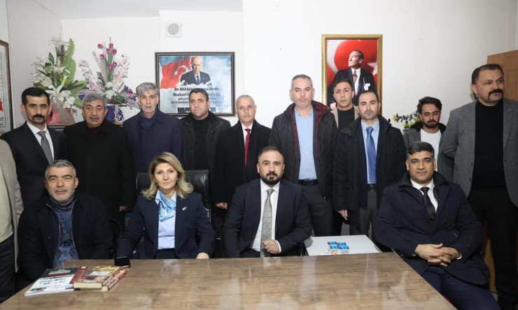 Iğdır'da "Cumhur İttifakı Ziyareti: Iğdır'da AK Parti ve MHP Buluşması Eleştirilere Yol Açtı"