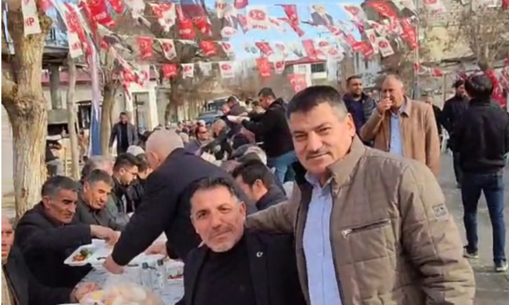 Iğdır Seçimleri: Halkın Mideleri Bayram Ediyor, Adaylar Yalakacılarla Koşuyor!