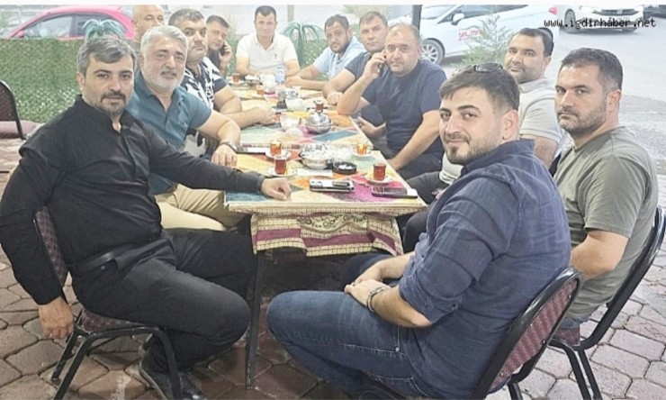 Burukay Sinay: Sorunları Dinleyen Ama Çözüm Üretemeyen Başkan!