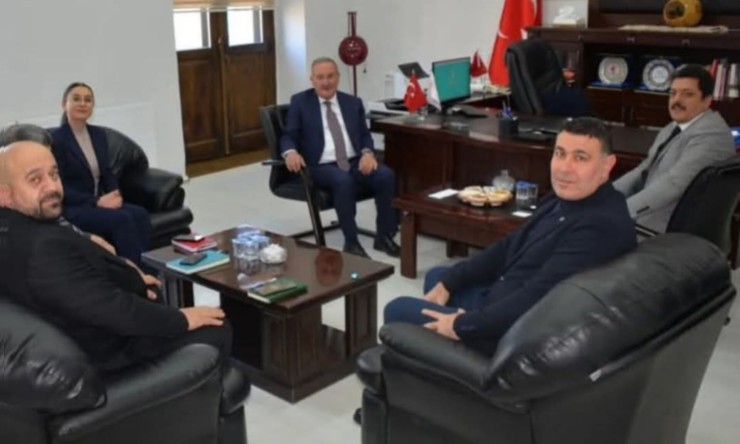Iğdır Gençlik ve Spor İl Müdürlüğü Yurt Hizmetleri Müdürü Erol Bayat’ın Kars Ziyareti